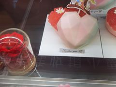 钻石爱心蛋糕赠永生花-85度C(济南经七路店)