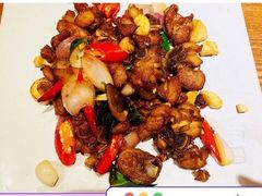 -云海肴·汽锅鸡·云南菜(天山百盛优客店)