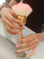 -丽心自助美甲美睫