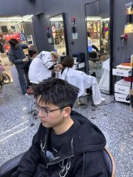 -藤野造型专业烫染接发