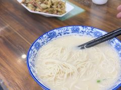 -雪琴面馆富安特色鱼汤面(城中花园店)