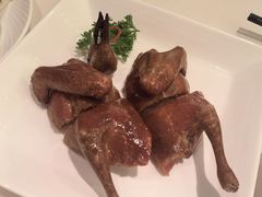 脆皮乳鸽-利苑酒家(合景国际金融广场店)