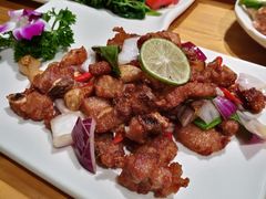 -老滇山寨•云南特色菜•地方菜•民族风情歌舞表演(金碧店)