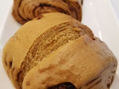-李与白包子铺(桐梓林店)