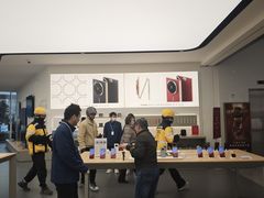 -华为授权体验店(中山公园来福士)