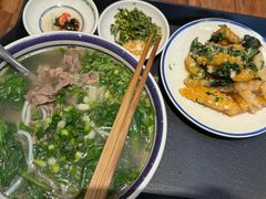 -云阿蛮云南生烫牛肉米线(奉贤路店)