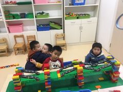 -爱乐梵国际儿童教育中心(古美店)