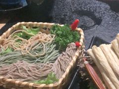 -湊湊火锅·茶憩(上海合生汇店)