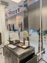 -PE SALON