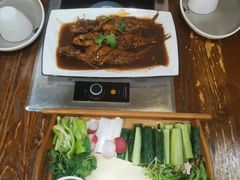酱焖鲫鱼-小俩口烧烤东北菜(双井店)