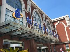 -房地产交易中心-停车场