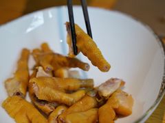 咸香凤爪-新荣记(西溪湿地店)