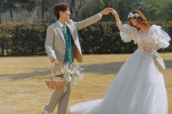 -索菲亚婚纱摄影