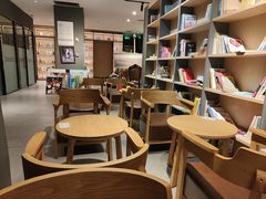 -魔方城市书房(中街益田店)