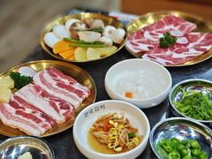 -彭妈家•韩国烤肉料理(张杨路店)
