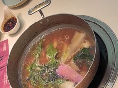 -洪氏嗨捞·猪肚鸡火锅(阳光天地店)