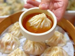 -莱莱小笼·乔艾