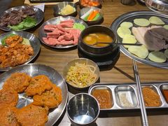-·缸桶屋·韩式牛肋条自助烤肉(西湖D11店)
