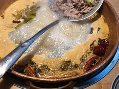 -洱火云南酸菜牛肉火锅(石景山当代商城店)