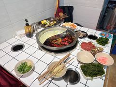 -鼎伙伙火锅串串·10年品牌传承(白象居总店)