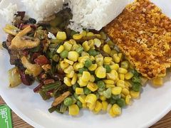 玉米炒豌豆-华南理工大学-学2食堂