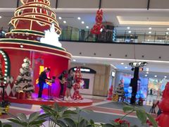 -梅龙镇广场