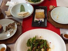 -荷风细雨·中国茶宴(碧云店)