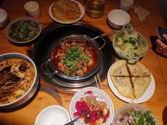 -大众跷脚牛肉馆·非遗传承单位(峨眉山店)