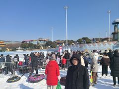 -汤山欢乐雪世界