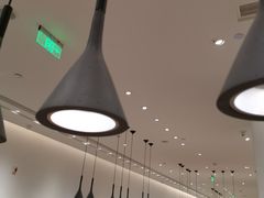-URBAN REVIVO(西安Momopark店)