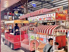 -三亚火车头万人海鲜广场