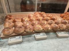 -HOT CRUSH趁热集合·现烤面包(环球港店)