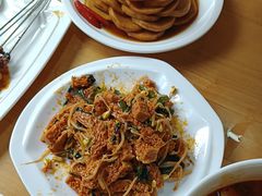 -花儿穆萨·烤肉餐厅(石马坪店)
