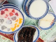 -赵记传承特色牛奶甜品(泉城广场店)