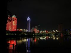 -万绿园