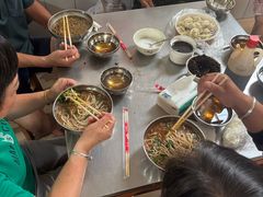 -正宗杨记普洱酸醋米线(总店)