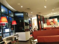 大堂-必胜客(大坪英利店)