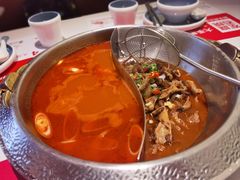 牛杂鸳鸯锅-左庭右院鲜牛肉火锅(新梅广场店)