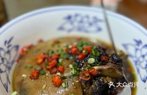 Pickled Cabbage Steamed Pork Shank