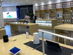 -华为授权体验店(中山公园来福士)