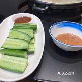 吃菌火锅呢，当然要吃当地的品牌