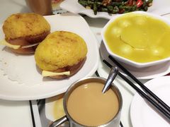 -新大咀港式茶餐厅(宝山万达店)