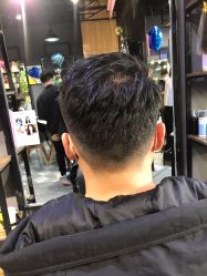 -MOVAN  HAIR莫凡匠人发型屋