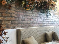 -FLOVIE FLORIST CAFE