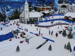 -长沙湘江冰雪世界