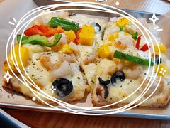 海鲜披萨-HELLO 27 意面·沙拉·帕尼尼