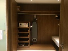 -上海滴水湖皇冠假日酒店