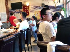 大堂-华盛园卷子王农家菜水库鱼