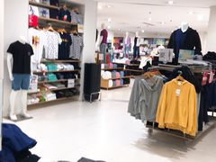 -优衣库(重庆星光时代广场店)