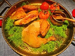 烤散养春鸡配黑胡椒汁-弦月窗LUNETTE BY AMANDA(复兴路店)